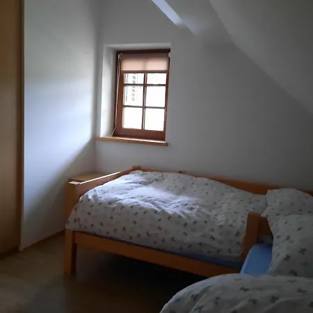 Vineyard Klobcar * Semic