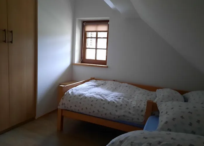 Vineyard Klobcar * Semic